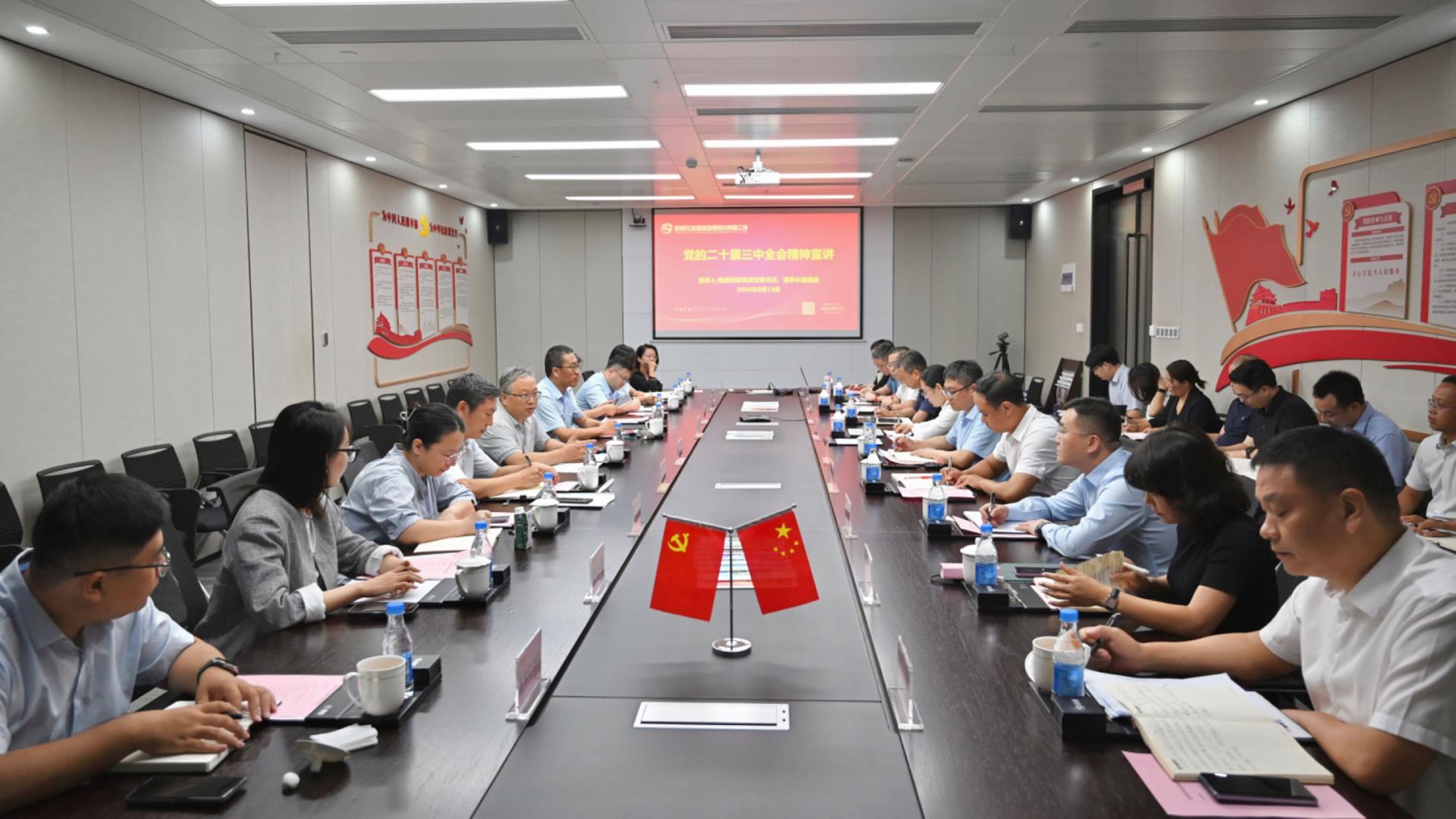 184b93efb51cbac3edac7389d51b682.jpg 184b93efb51cbac3edac7389d51b682.jpg