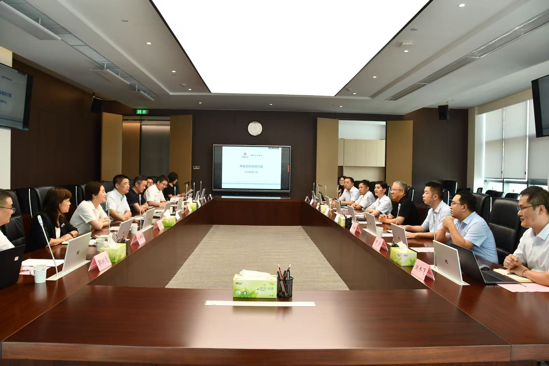 804bc779b53dc673728f30ea2fb95ca8.jpg 804bc779b53dc673728f30ea2fb95ca8.jpg